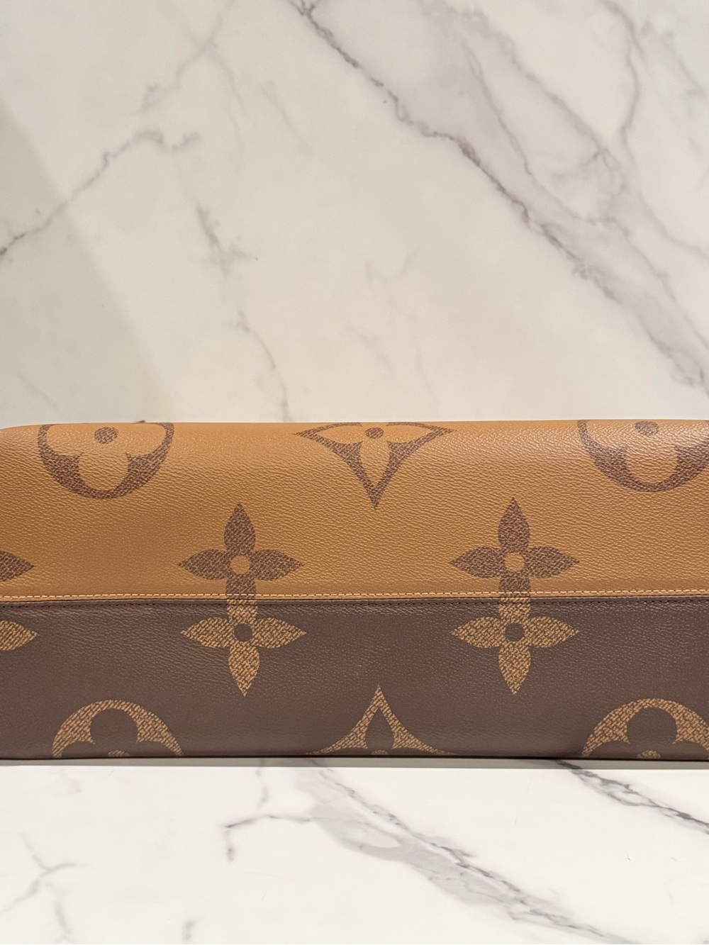 Louis Vuitton On The Go Reverse GM - Picture 5 of 16